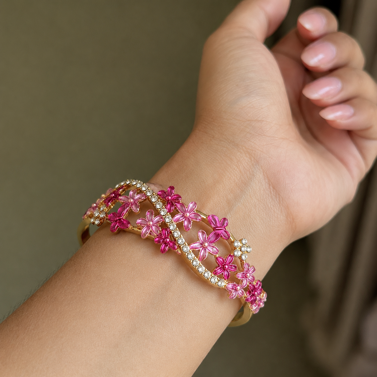 Fuchsia Bloom Floral Bracelet